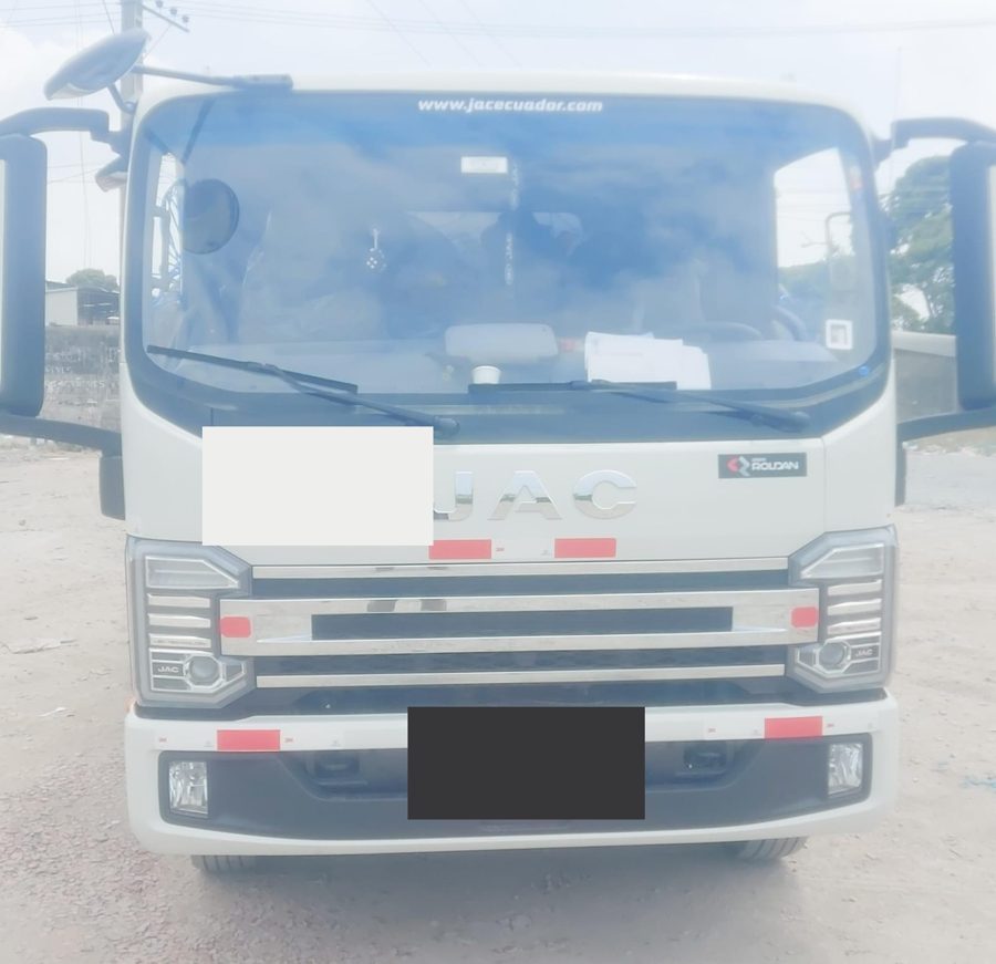 Camión JAC con plataforma para bines